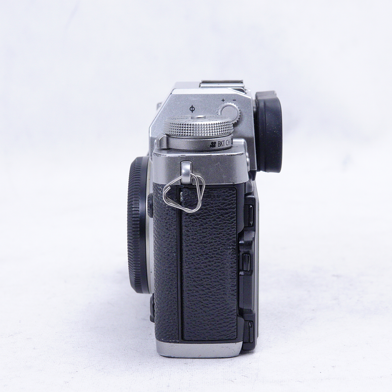 FUJIFILM X-T3 con handgrip (Silver) - Usado 5