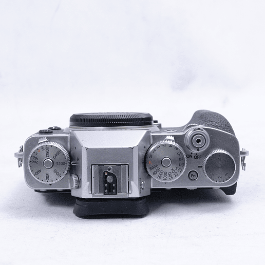 FUJIFILM X-T3 con handgrip (Silver) - Usado 6