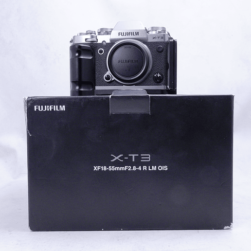 FUJIFILM X-T3 con handgrip (Silver) - Usado 8