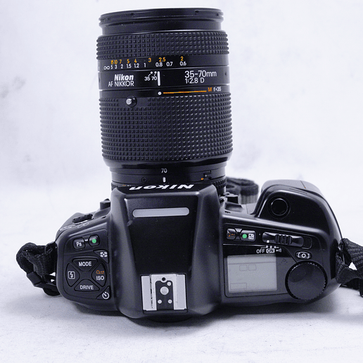 Nikon Af N90 con lente Zoom Nikkor 35-70mm f2.8 D  - Usado 6