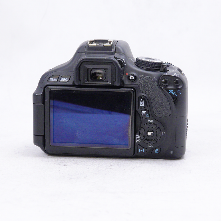 Canon EOS Rebel T3i DSLR - Usado 4