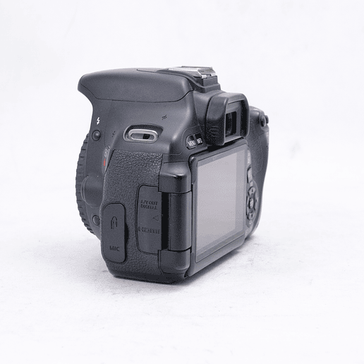 Canon EOS Rebel T3i DSLR - Usado 6