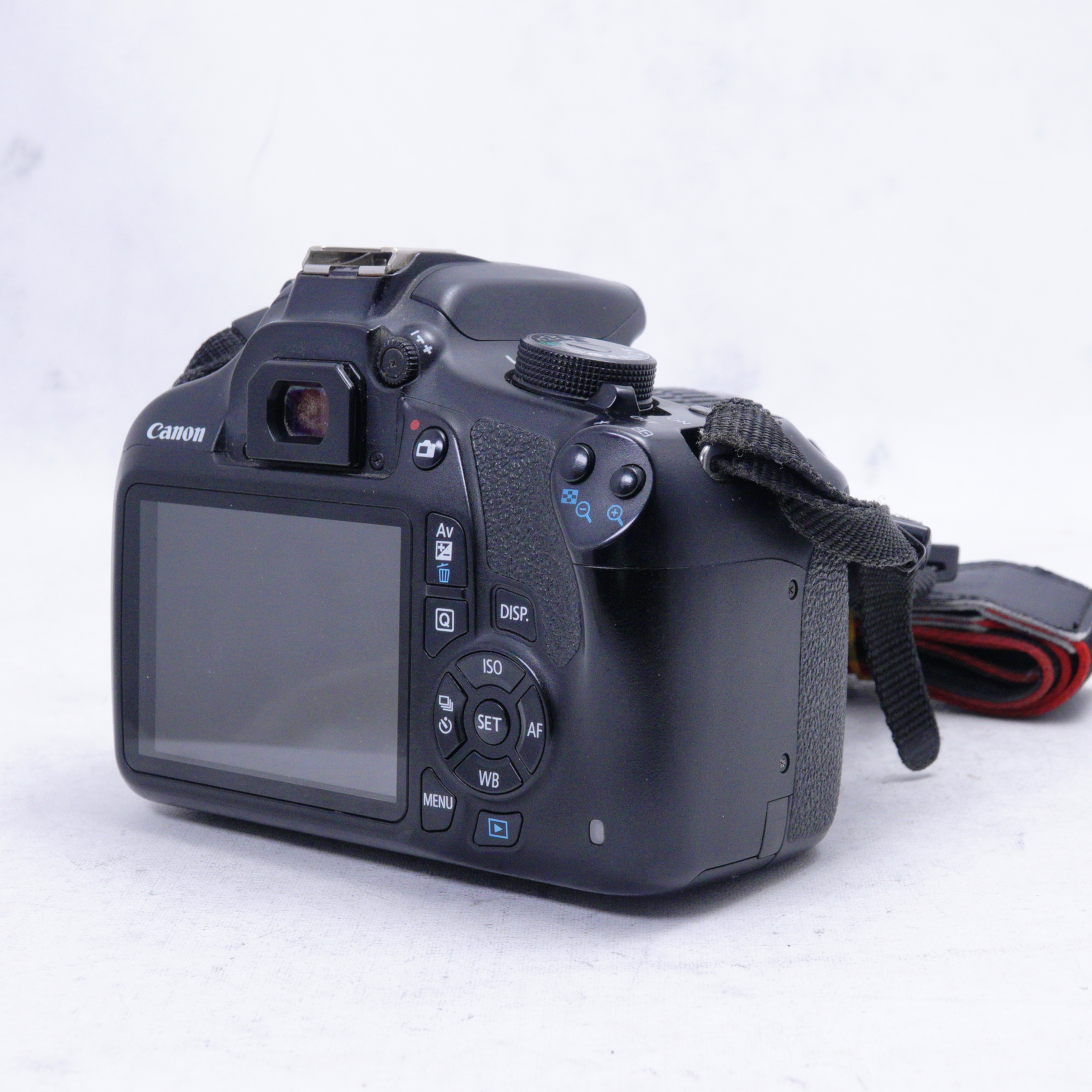 Canon EOS Rebel T5 con lente kit 18-55mm versión III - Usado
