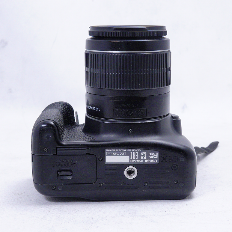 Canon EOS Rebel T5 con lente kit 18-55mm versión III - Usado 8