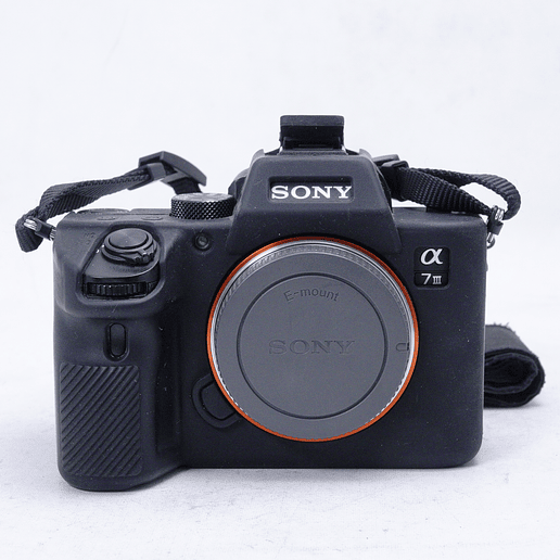 Sony A7III con skin y caja original - Usado 2