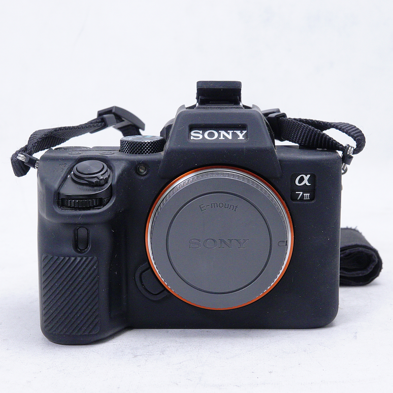 Sony A7III con skin y caja original - Usado 2