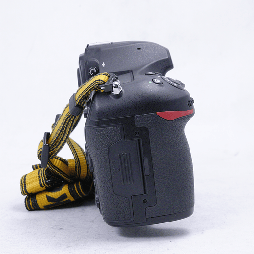 Nikon D850 DSLR con L-Bracket - Usado 3