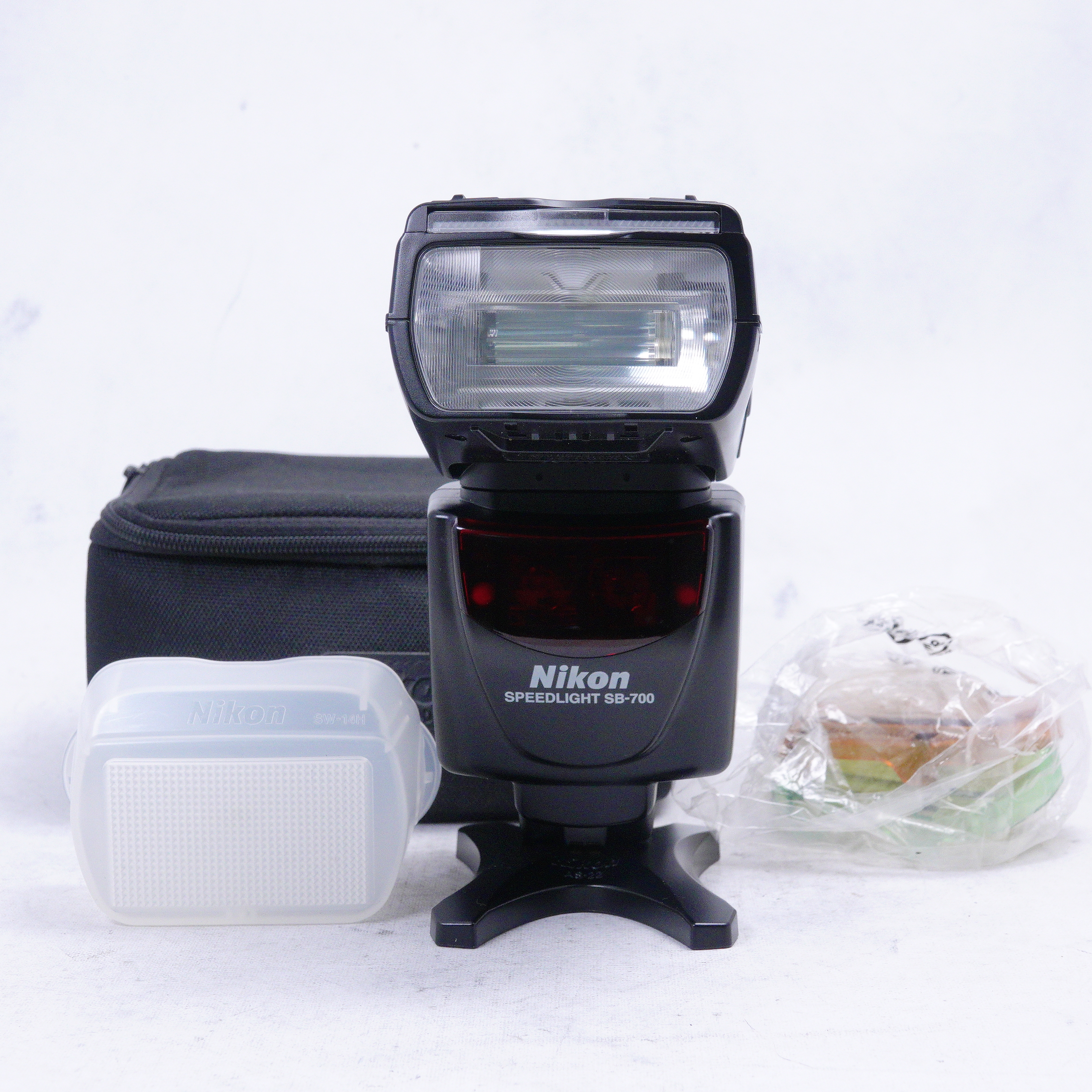 Flash Nikon SB-700 AF con bolso - Usado