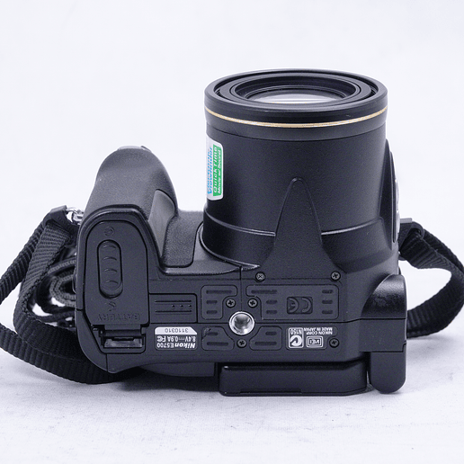 Nikon Coolpix 5700 - Usado 6