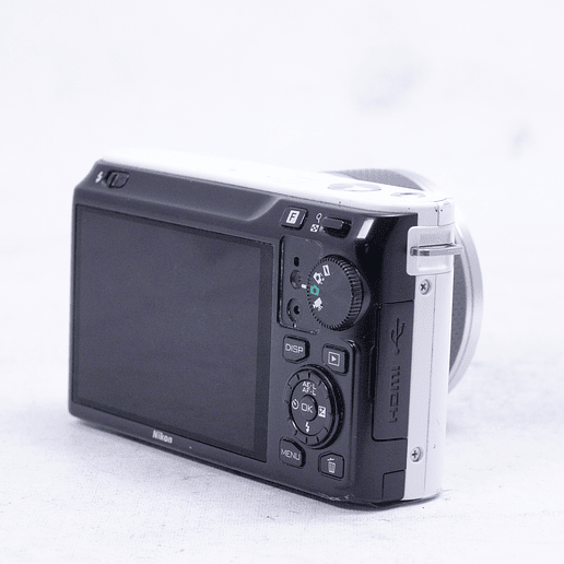 Nikon 1 J1 con lente zoom VR de 10-30mm (detalle) - Usado 4