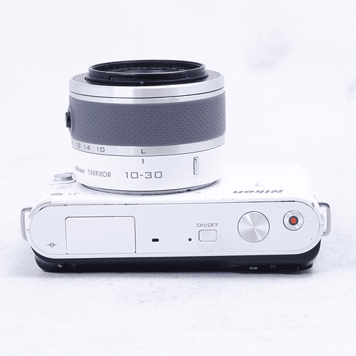 Nikon 1 J1 con lente zoom VR de 10-30mm (detalle) - Usado 7