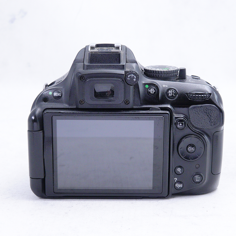 Nikon D5200 con lente Nikon AF NIKKOR 50mm f1.8D - Usado 3