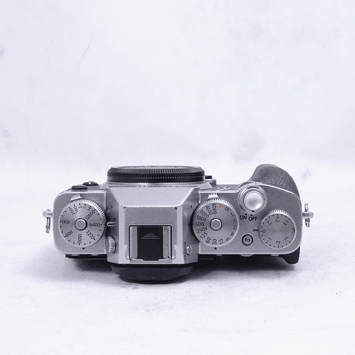 FUJIFILM X-T3 BODY (Silver) - Usado  7