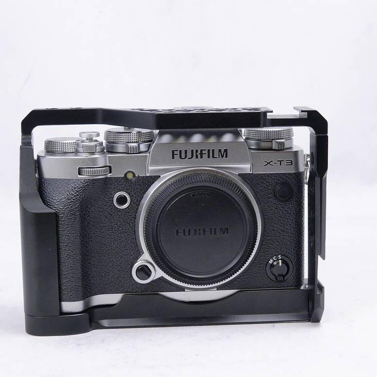 FUJIFILM X-T3 BODY (Silver) - Usado  2