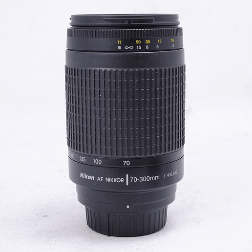 Nikon AF Zoom-NIKKOR 70-300mm f/4-5.6G - Usado 2