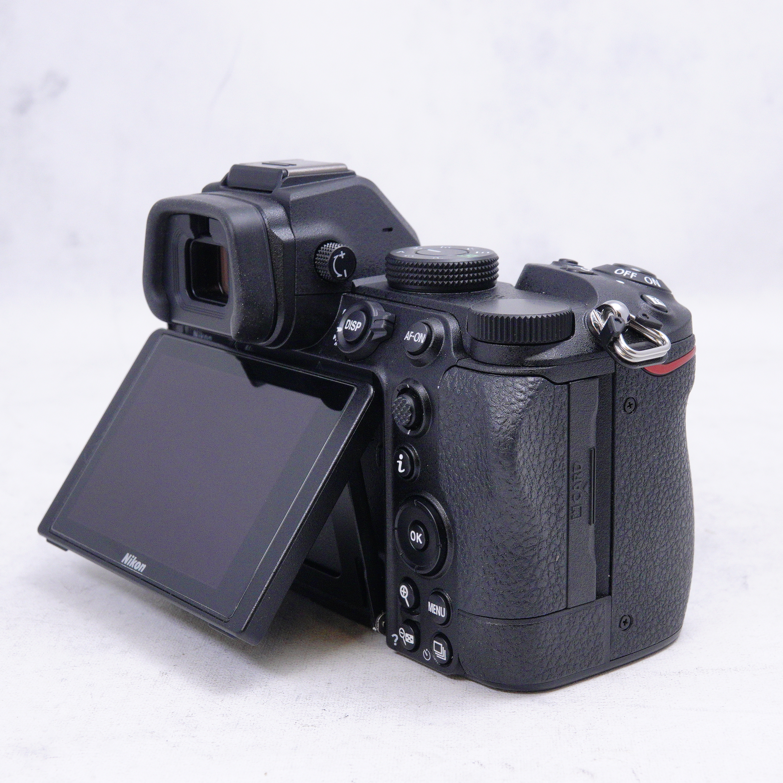 Nikon Z5 Mirrorless - Usado
