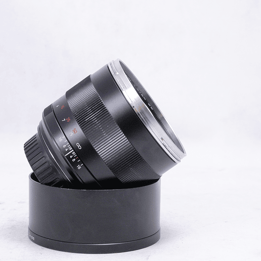 Carl Zeiss Planar 85mm f1.4 ZE T* (Canon EF) - Usado 3