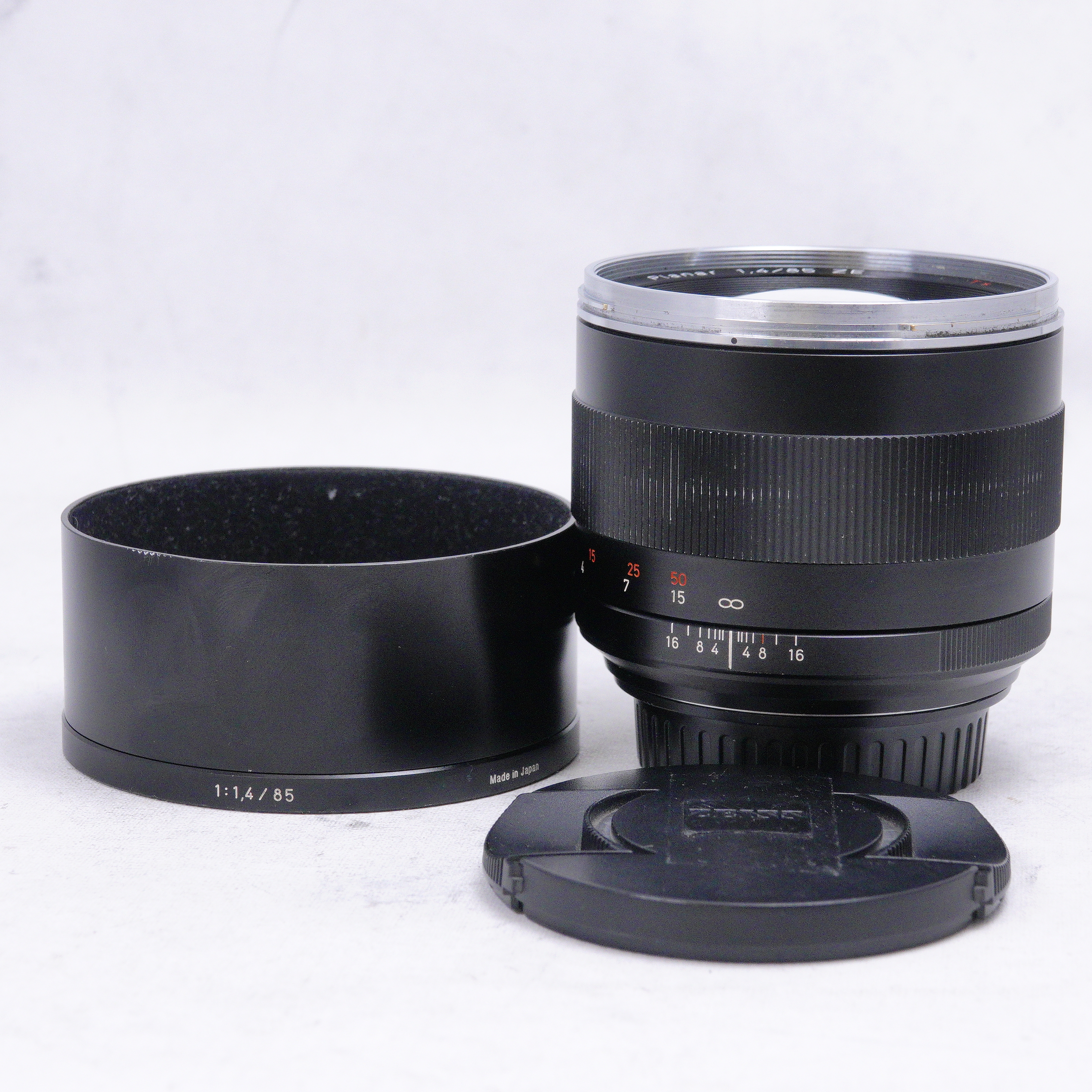 Carl Zeiss Planar 85mm f1.4 ZE T* (Canon EF) - Usado