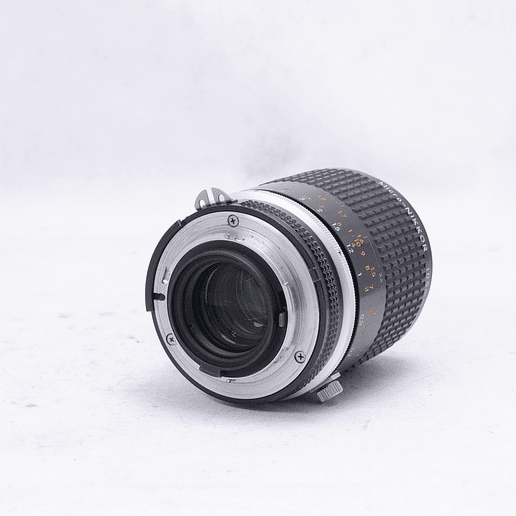Nikon Micro Nikkor 105mm F2.8 - Usado 5