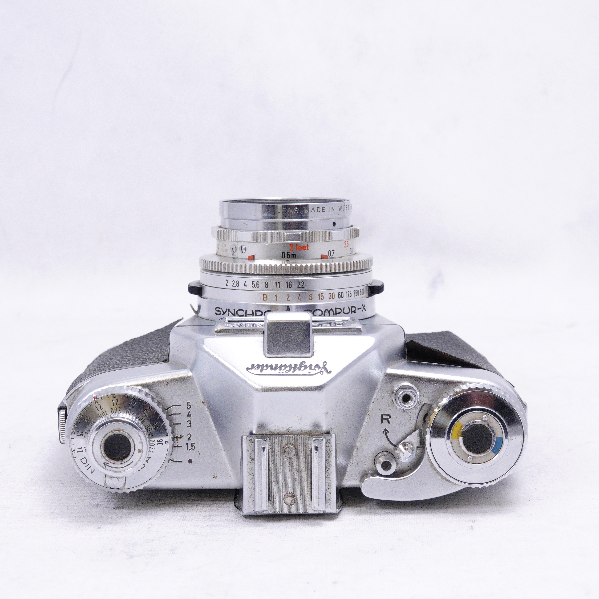 Voigtlander Bessamatic con lentes 50mm F2.8 y 135mm F/4 - Usado