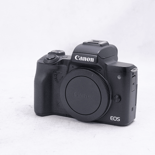 Canon EOS M50 con adaptador - Usado 2