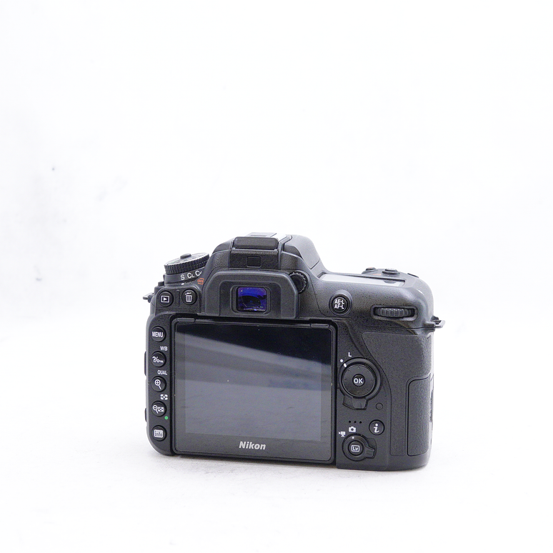 Nikon D7500 (cuerpo) - USED 3