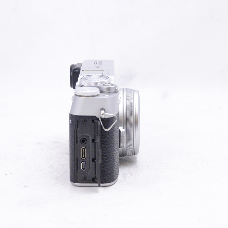 Cámara digital FUJIFILM X100V (plata) - Usado 4