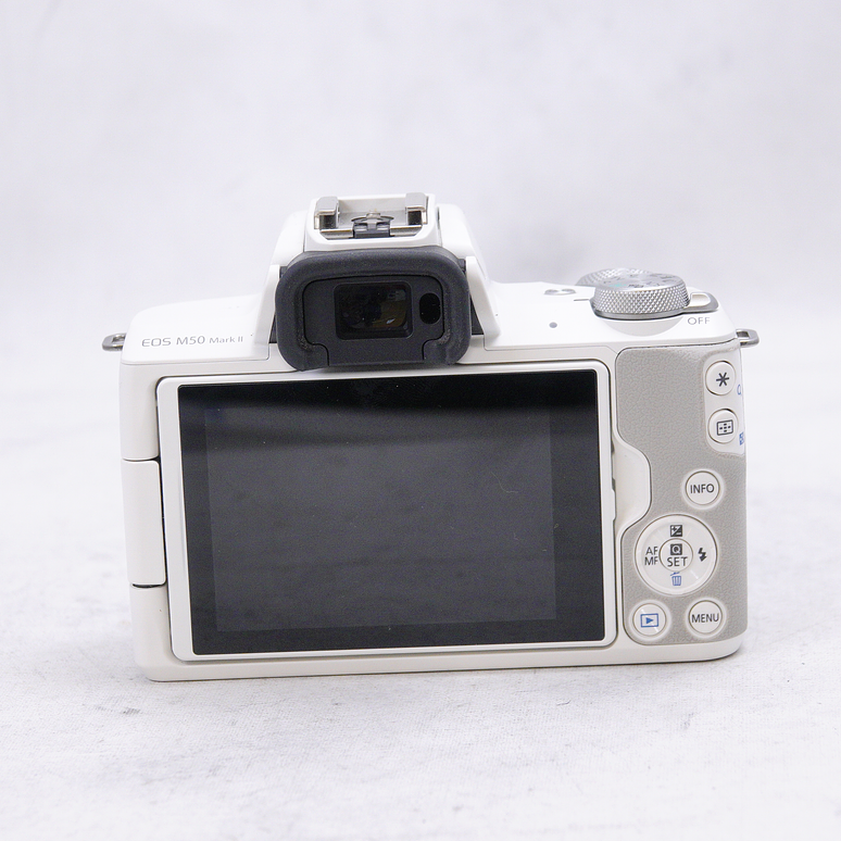 Canon EOS M50 Mark II  - Usada 3