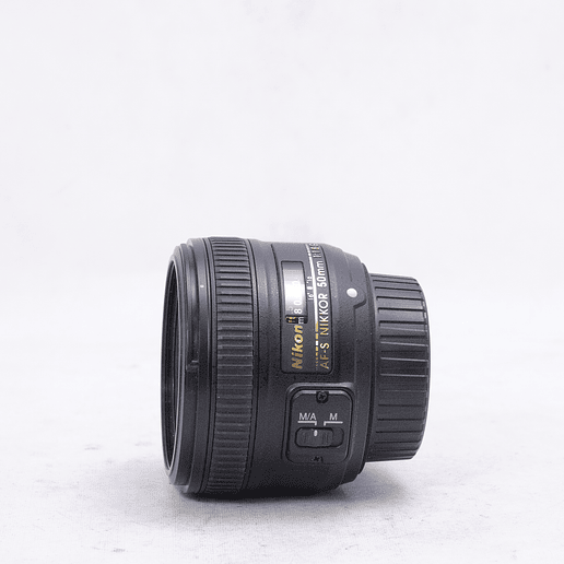 Nikon D7000 + lente 50mm F1.8 - Usado 10