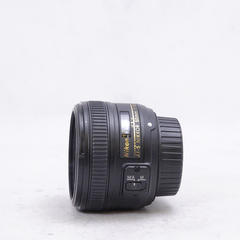 Nikon D7000 + lente 50mm F1.8 - Usado 10