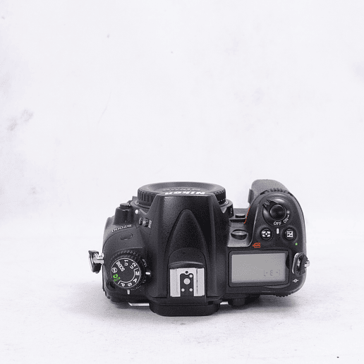 Nikon D7000 + lente 50mm F1.8 - Usado 8