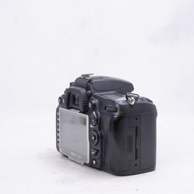 Nikon D7000 + lente 50mm F1.8 - Usado 5