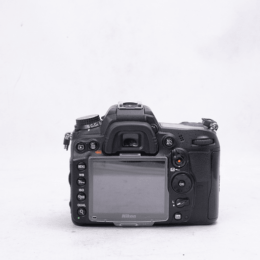 Nikon D7000 + lente 50mm F1.8 - Usado 6