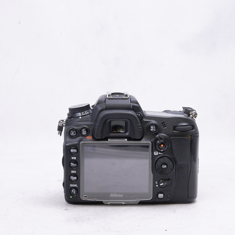 Nikon D7000 + lente 50mm F1.8 - Usado 6