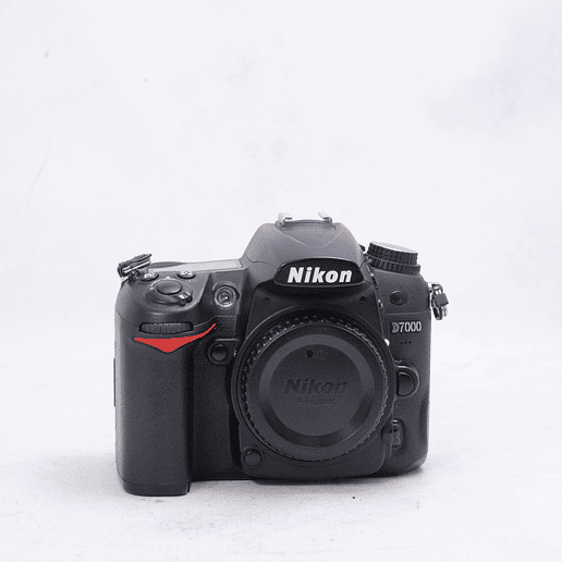 Nikon D7000 + lente 50mm F1.8 - Usado 4