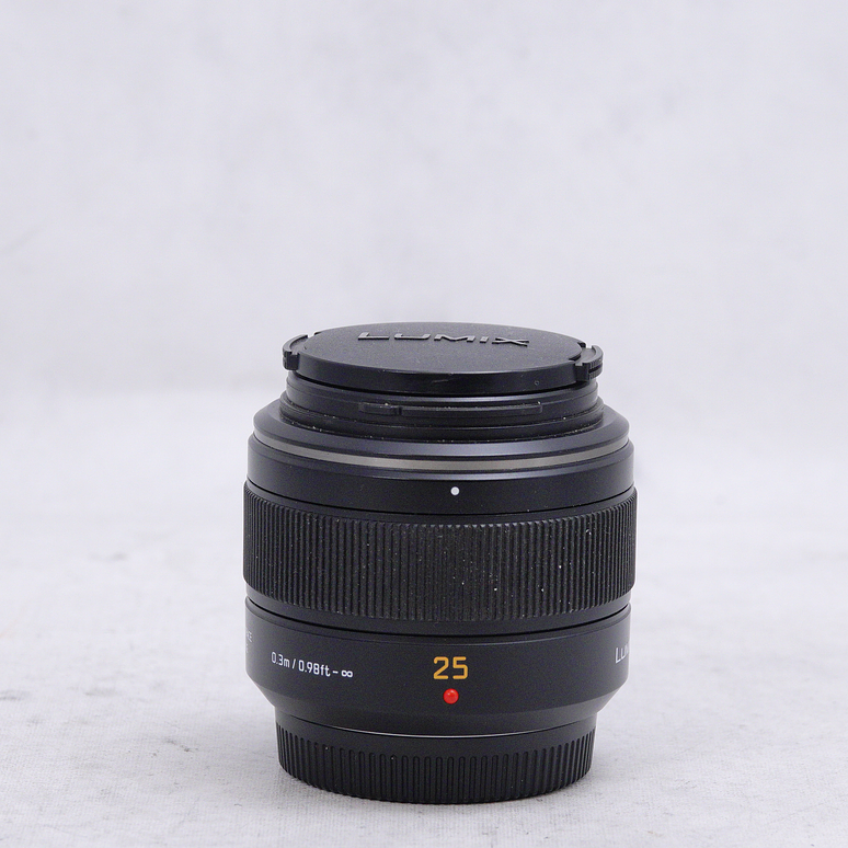 Panasonic Leica DG Summilux 25mm f/1.4 II ASPH - Usado 2