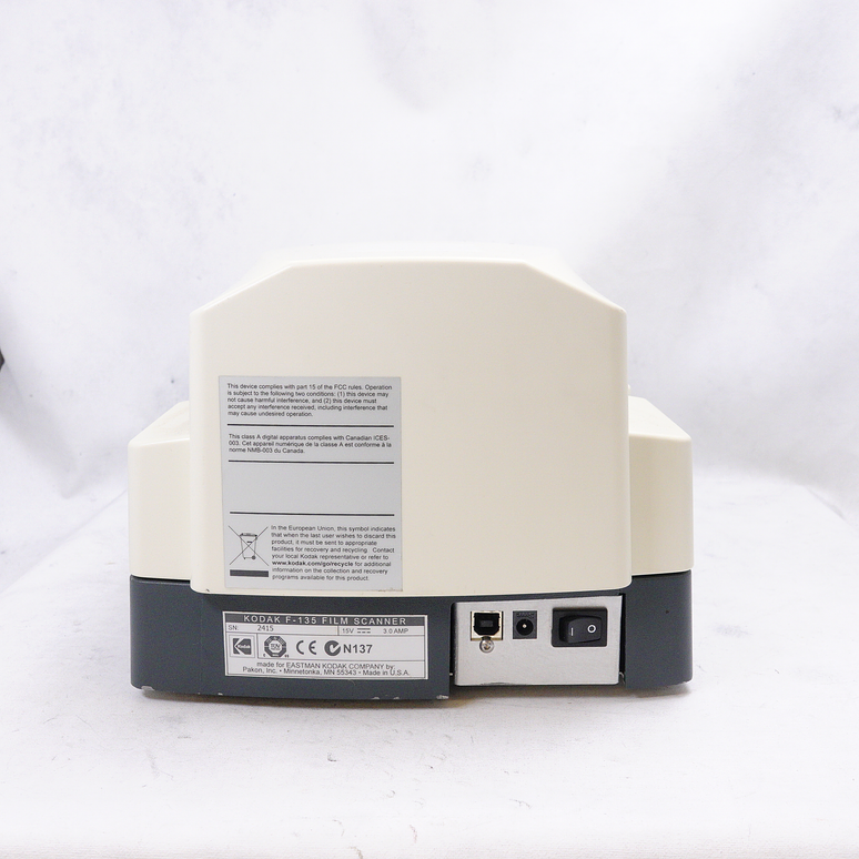 Escáner de película Nexlab Kodak Pakon F-135 - Usado 3