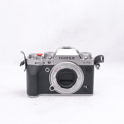 Fujifilm XT-4 Silver con accesorios - Usado 2