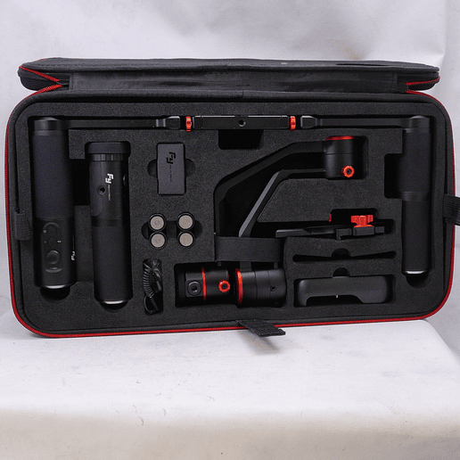 Feiyu A2000 Gimbal de 3 ejes, soporte para 2 manos y kit de estuche de transporte - Usado 2