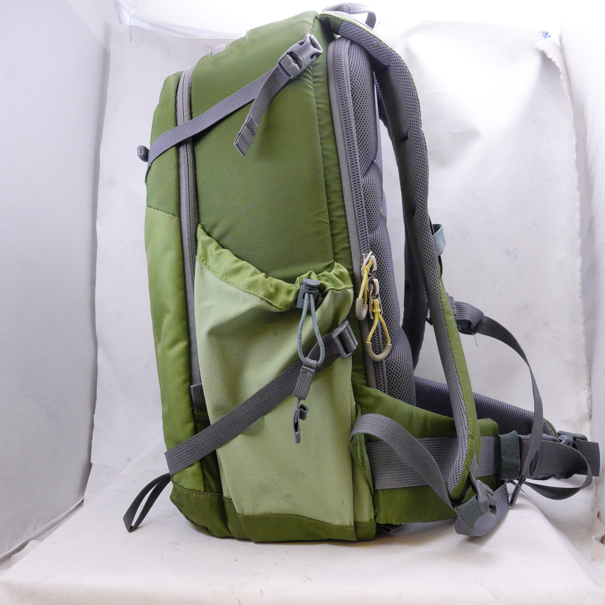 Mochila Mindshift 26L color Verde - Usado