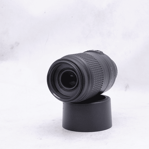 Nikon AF-S DX 55-300mm f/4.5-5.6G ED VR - Usado 5