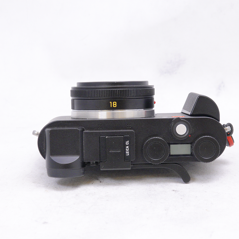 Leica CL con Elmarit 18mm f2.8 y accesorios - Usado 7