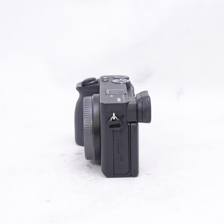 Camara Sony A6600 Body - Usado  3