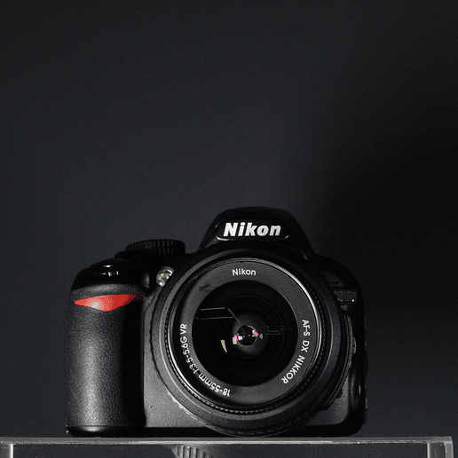 Nikon D3100 con lente 18-55mm - Usado 2