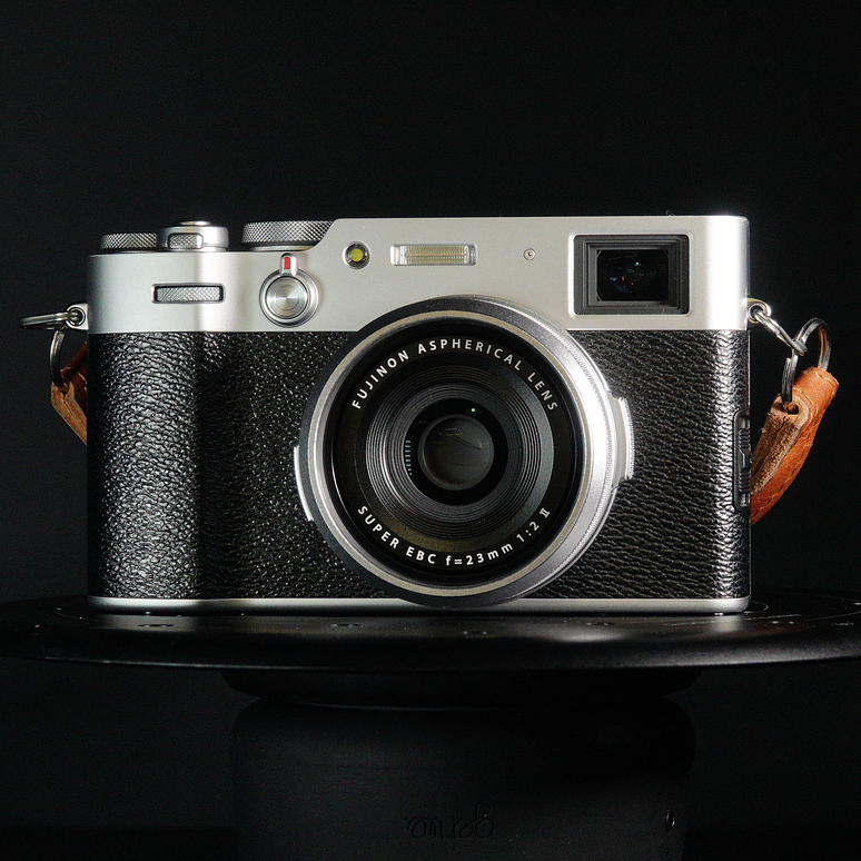 FUJIFILM X100V (Silver edition) - Usado 3