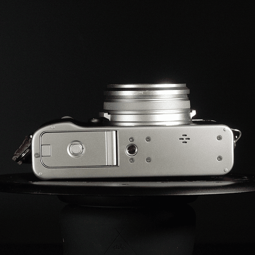 FUJIFILM X100V (Silver edition) - Usado 9