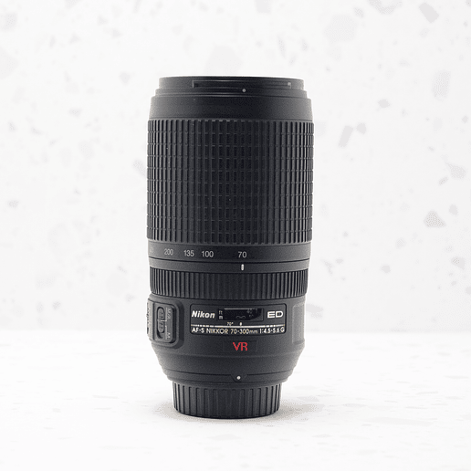 Nikon AF-S 70-300mm f/4.5-5.6G IF-ED VR - Usado 2
