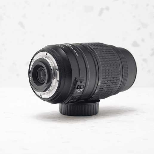 Nikon AF-S DX 55-300mm f/4.5-5.6G ED VR - Usado 4