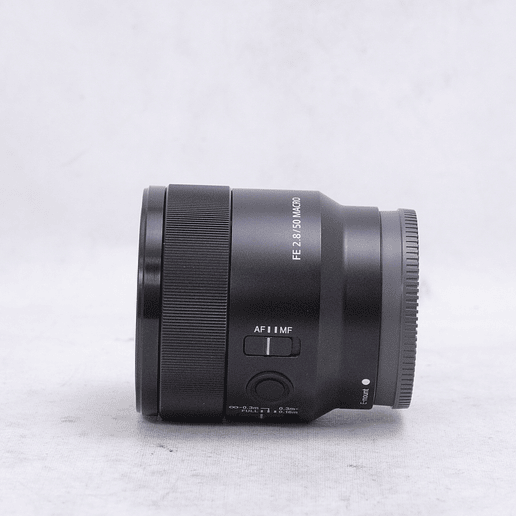 Lente Sony FE 50mm f2.8 Macro - Usado 4