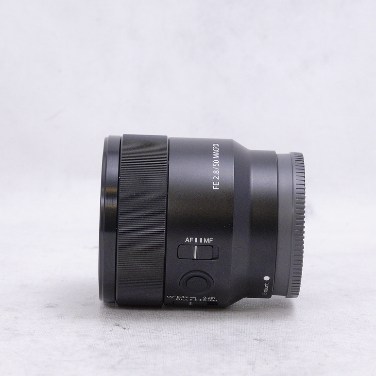 Lente Sony FE 50mm f2.8 Macro - Usado 4